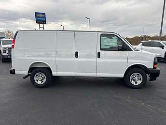 2025 Chevrolet Express 2500 