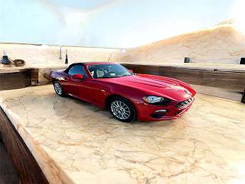 Red Fiat 124 Spider Classica 2018