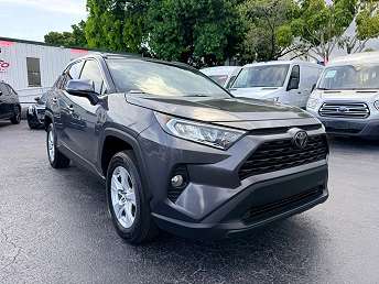 2019 Toyota RAV4 XLE 