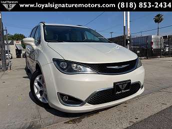 2017 Chrysler Pacifica Touring 