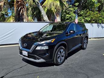 2021 Nissan Rogue SV 