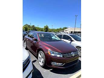 2013 Volkswagen Passat SE 