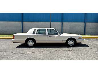 Beige Town Car Sedan 1996