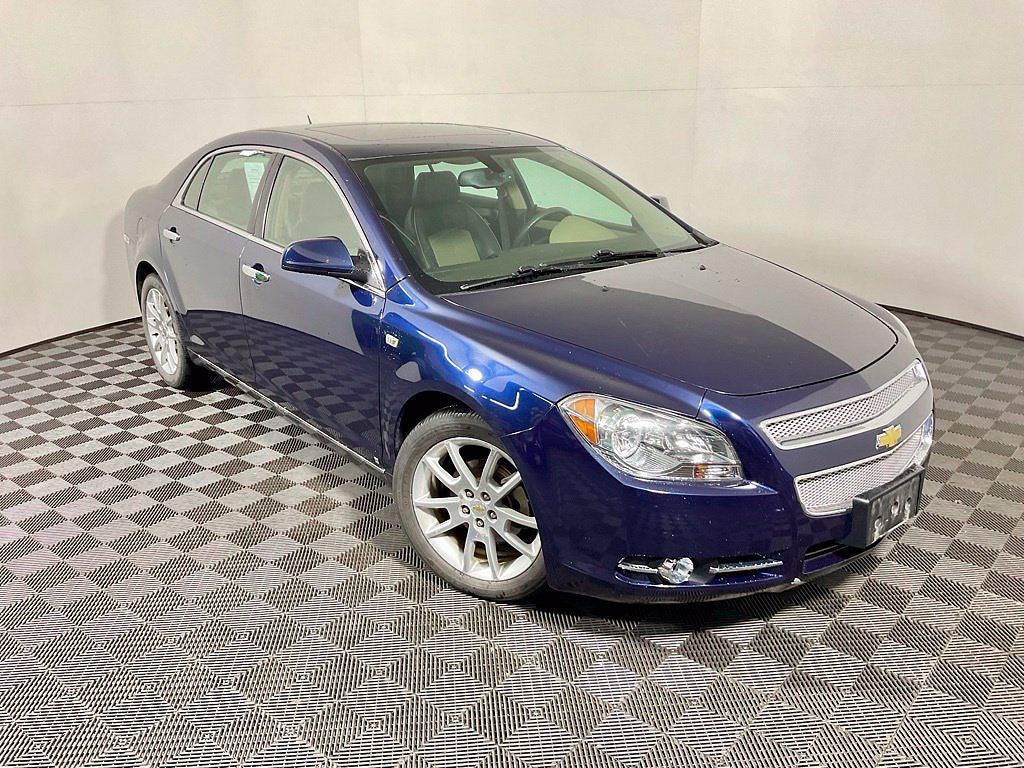 Blue Chevrolet Malibu LTZ 2008