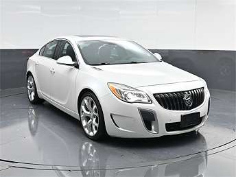 White Buick Regal Sedan 2017