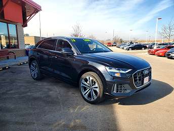 2019 Audi Q8 Premium Plus 