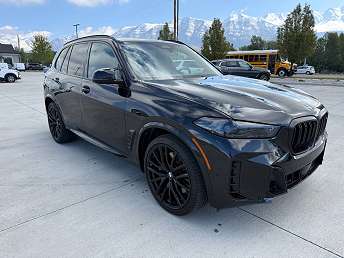 2024 BMW X5 M60i 