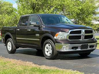 2017 Ram 1500 SLT 