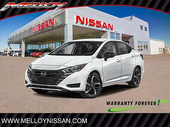2025 Nissan Versa SR 
