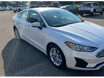 2020 Ford Fusion SE 