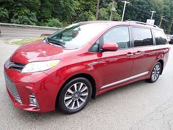 2020 Toyota Sienna XLE 