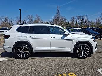 2025 Volkswagen Atlas SEL 
