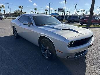 2020 Dodge Challenger SXT 