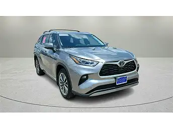 2025 Toyota Highlander XLE