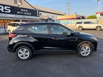 2024 Nissan Kicks S 