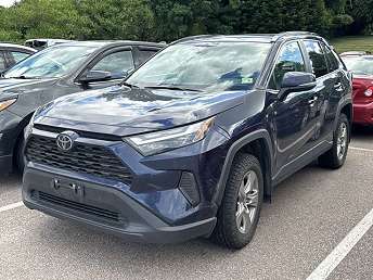 2022 Toyota RAV4 XLE 