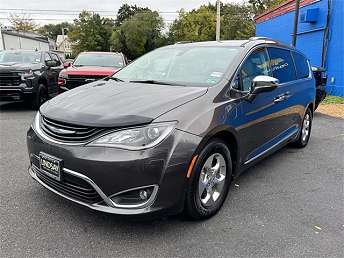2018 Chrysler Pacifica Limited 