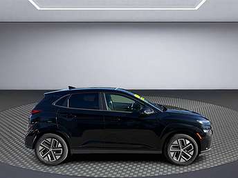 2023 Hyundai Kona SE 