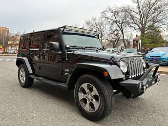 2017 Jeep Wrangler Sahara 