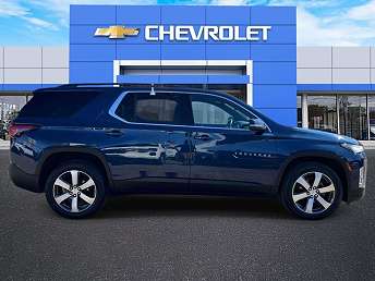 2023 Chevrolet Traverse LT 