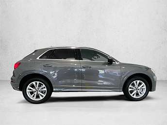 2024 Audi Q3 Premium 