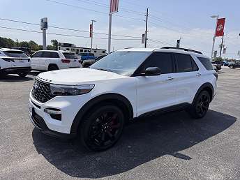 2024 Ford Explorer ST 