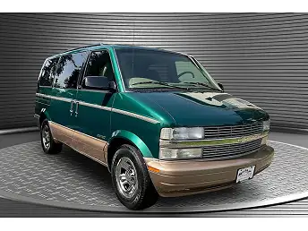 2001 Chevrolet Astro Review, Pricing, and Specs | CARFAX