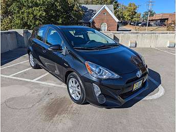 2016 Toyota Prius c Three 
