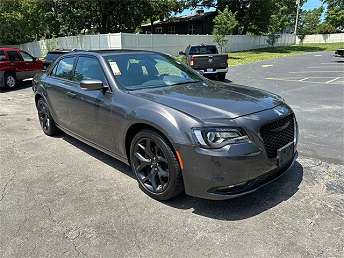 Gray Chrysler 300 Sedan 2022