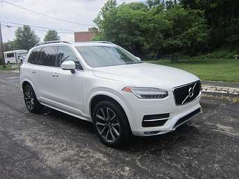 2019 Volvo XC90 T6 Momentum 