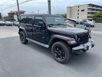 2023 Jeep Wrangler Sahara 