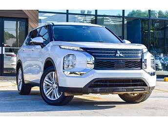 2024 Mitsubishi Outlander ES 