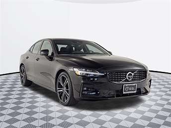 Black Volvo S60 B5 R-Design 2022