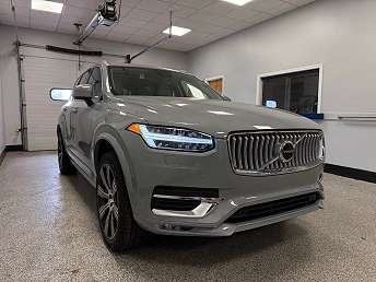 2025 Volvo XC90 B6 Plus 