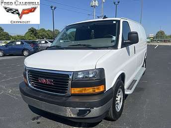 2025 White Van GMC Savana