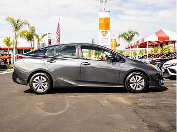 2017 Toyota Prius Two 