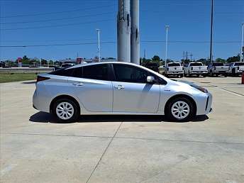 2021 Toyota Prius L Eco 