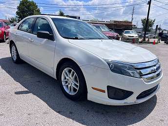 2011 Ford Fusion S 