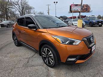 2020 Nissan Kicks SR 