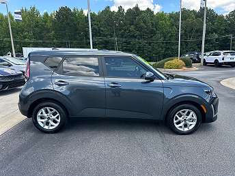 2025 Kia Soul S 