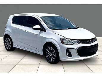 White Chevrolet Sonic Hatchback 2020