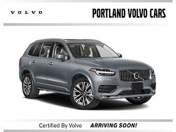 2022 Volvo XC90 T6 Momentum 