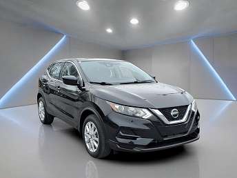 2022 Nissan Rogue Sport S 