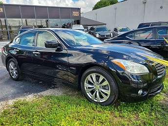 Black Infiniti M35 Sedan 2013