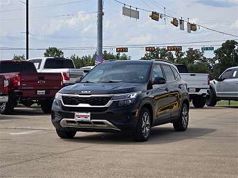 2022 Kia Seltos EX 