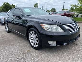 Black Lexus LS 460 2010