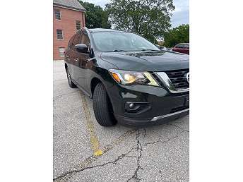 2019 Nissan Pathfinder SV 