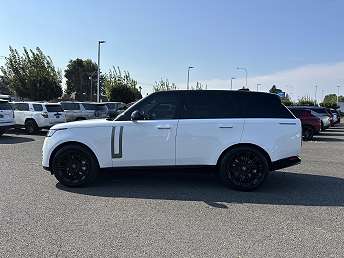 2023 Land Rover Range Rover SE 