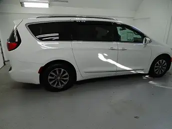 2019 Chrysler Pacifica Touring-L Plus
