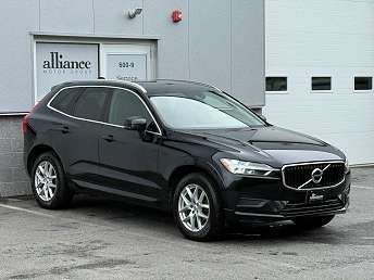 2020 Volvo XC60 T5 Momentum 